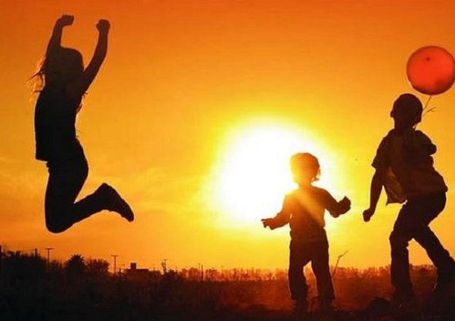 Día del niño y la niña en Chile: ¿Por qué se celebra y cómo están garantizados sus derechos?