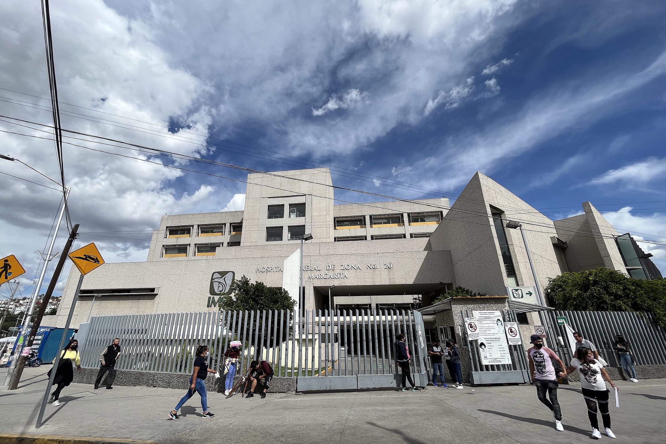 ¿Tan pronto?, otra vez denuncian fallas en elevador del IMSS La Margarita