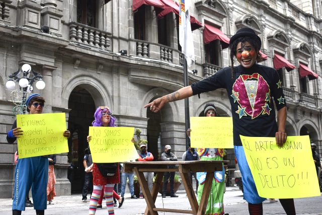 Ayuntamiento «nos trata como delincuentes», manifiestan artistas urbanos