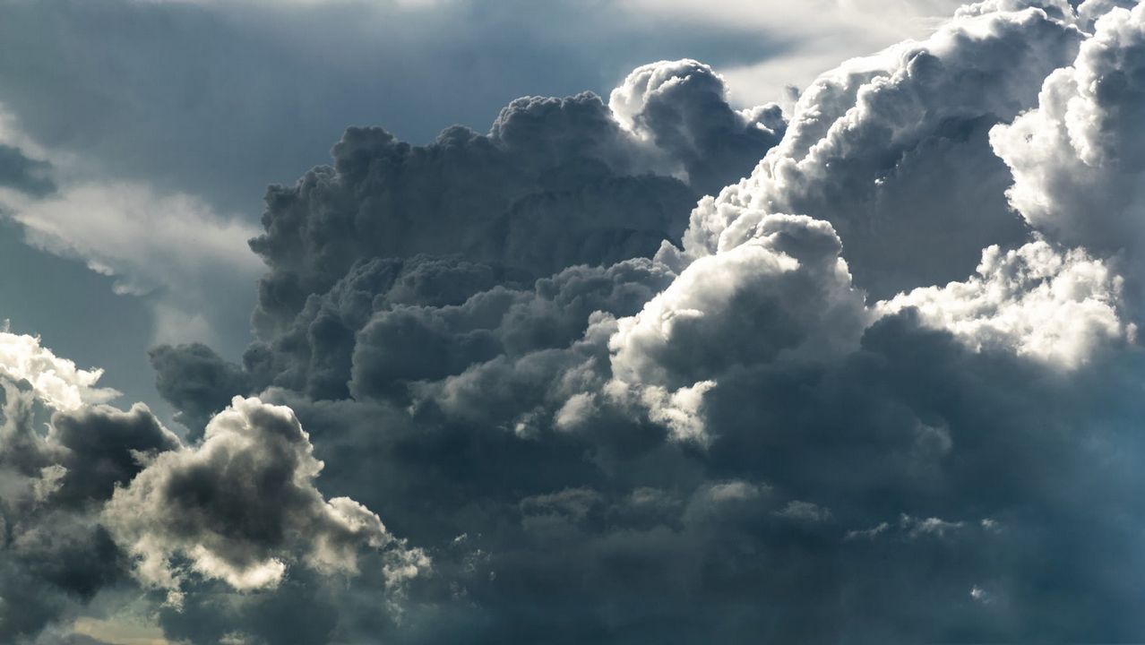 China bombardea nubes para generar lluvias ante ola de calor y sequía