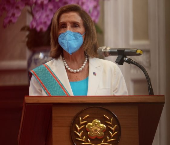 Visita de Pelosi a Taiwán; protestas y críticas de académicos