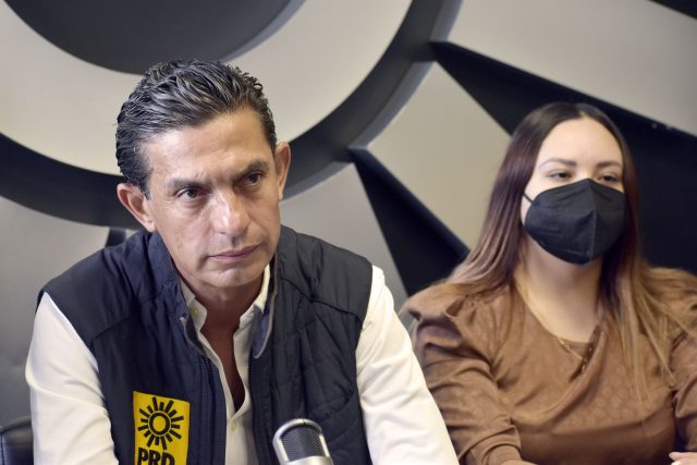 Rechaza Martínez Amador afiliación de perredistas a Morena