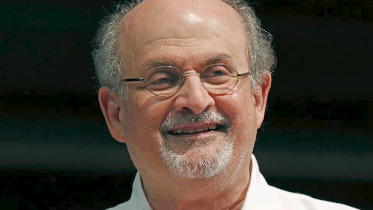 El escritor Salman Rushdie es atacado con cuchillo durante presentación en Nueva York