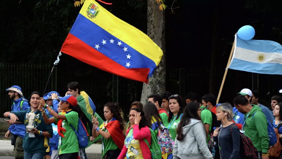 Analista internacional Vladimir Adrianza: «EEUU intenta boicotear cualquier normalización de las relaciones» entre Venezuela y Argentina