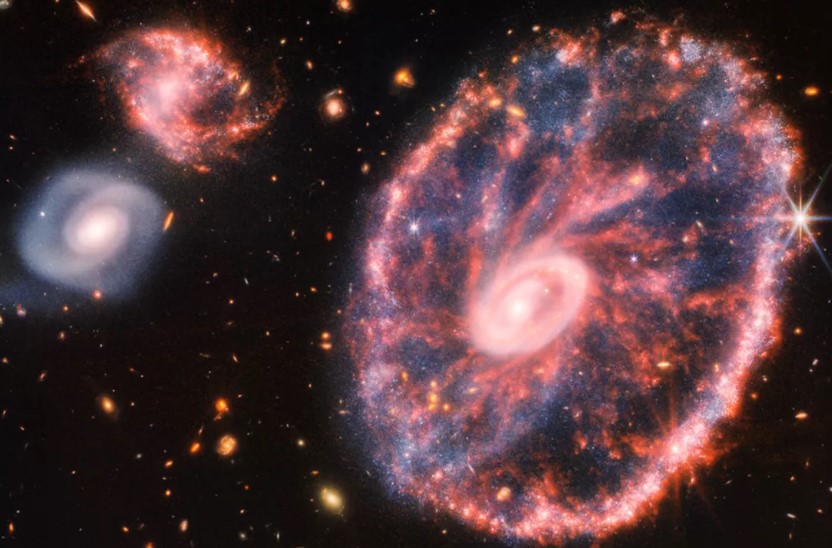 La galaxia «Rueda de Carreta» es captada con gran precisión por el telescopio James Webb