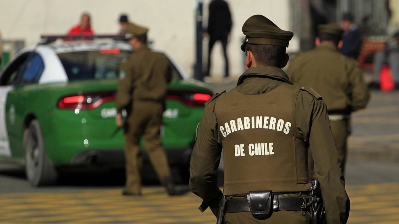 Decretan prisión preventiva para dos carabineros formalizados por robo de camionetas