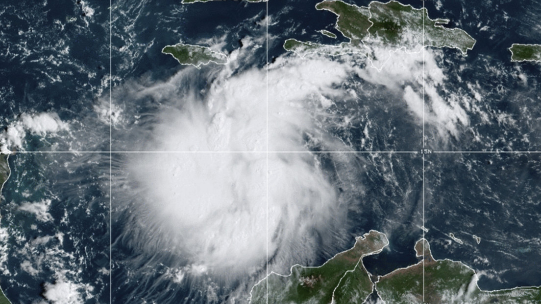 Tormenta tropical Ian se convierte en huracán