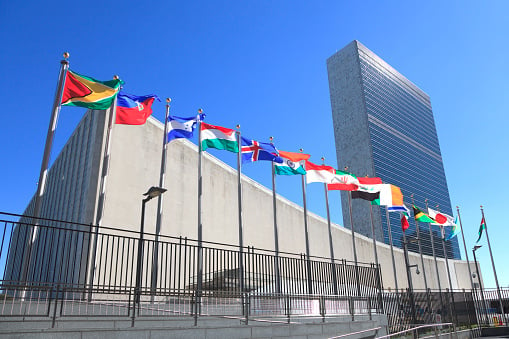 ONU pide a países multimillonarios donar ingresos para evitar el caos en el mundo