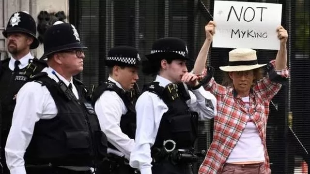 Reportaron protestas antimonárquicas en varias partes de Reino Unido