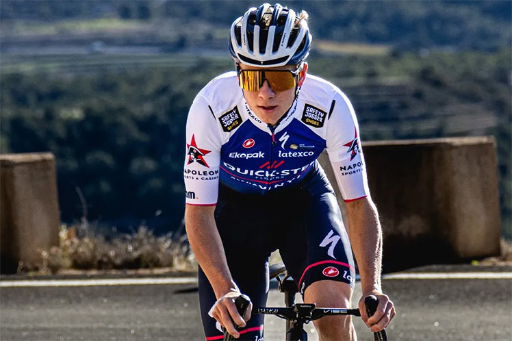 Ciclista belga Evenepoel quiere reforzar el liderato en Vuelta a España