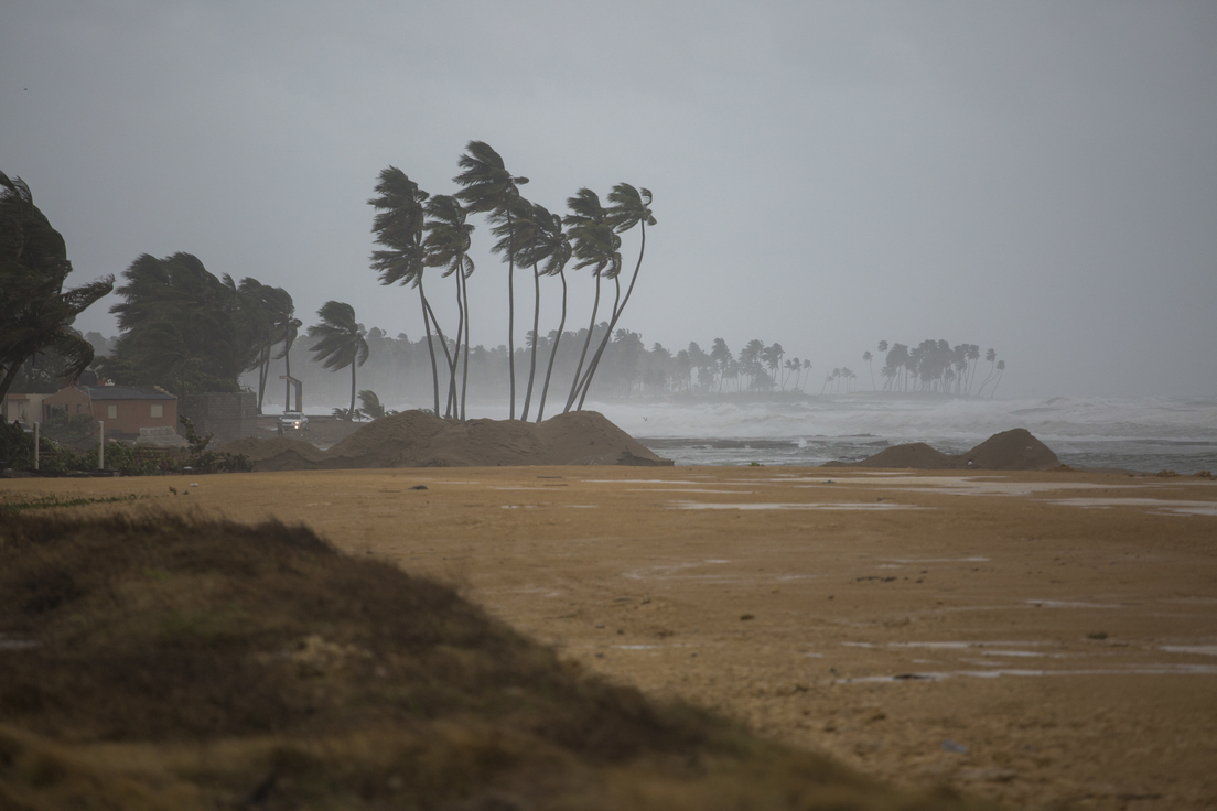 Múltilples daños: casi mil desplazados por el paso del huracán Fiona en República Dominicana
