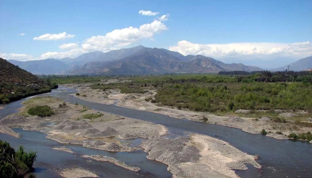 Piden fiscalización urgente a minera Anglo American por posible aprovechamiento indebido de aguas en el Río Aconcagua