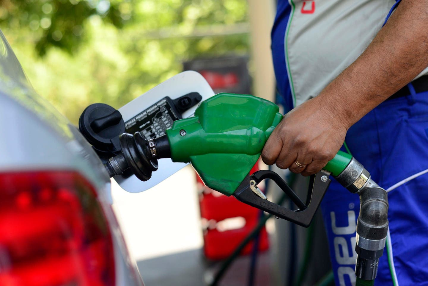 ¿Otra vez?: Anuncian nuevo aumento de las bencinas a partir de este jueves