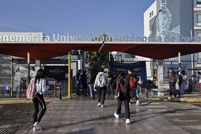 Ingreso a la BUAP, con INE y código QR