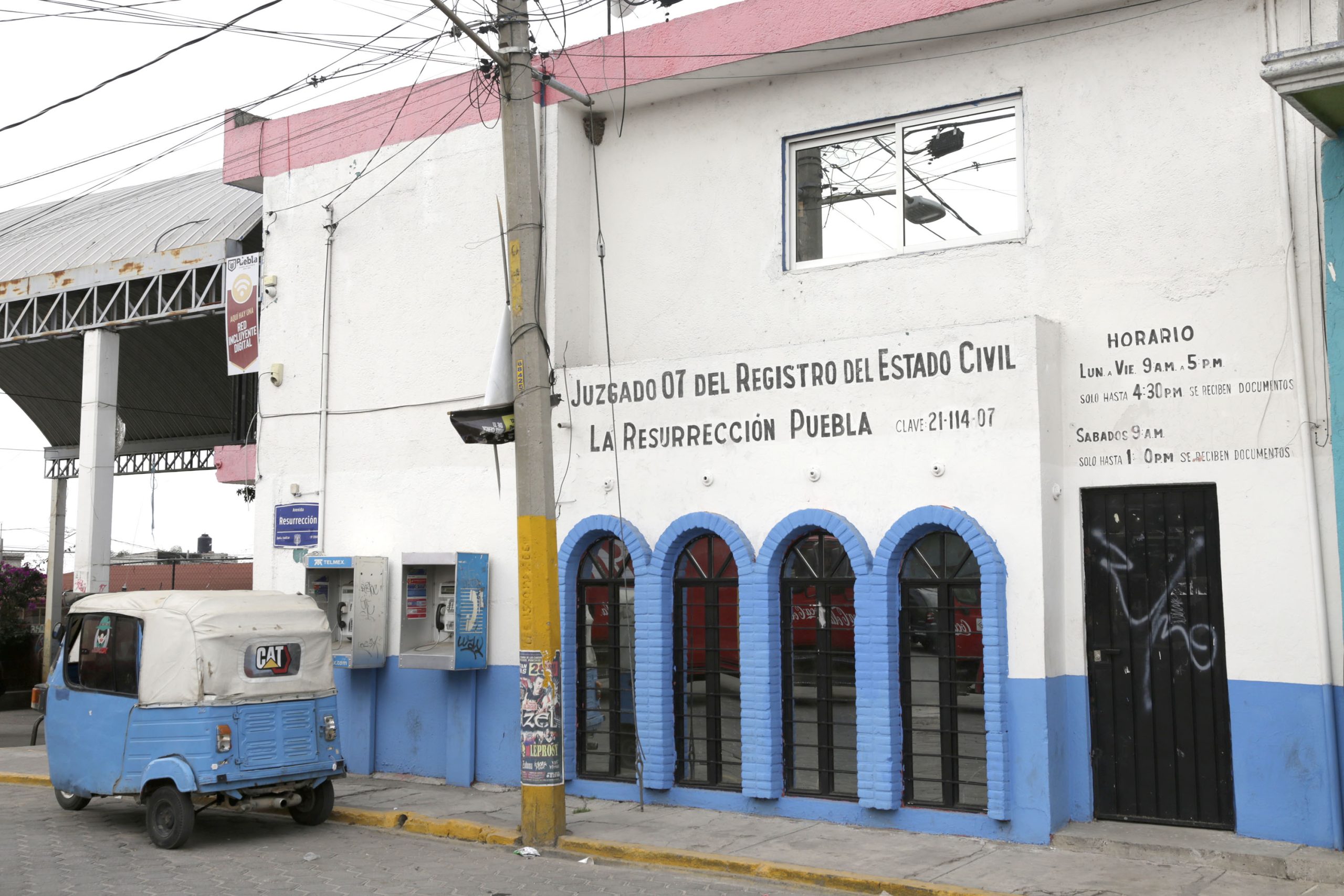 Protestan en La Resurrección por cierre de 10 negocios