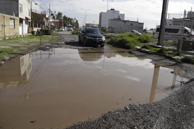 Desastres naturales dañan 10 escuelas en Puebla