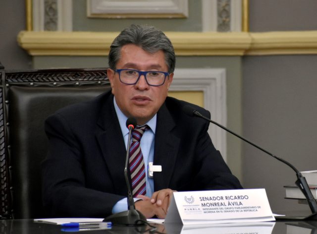Monreal pide unidad y responsabilidad política a Morena en Puebla 