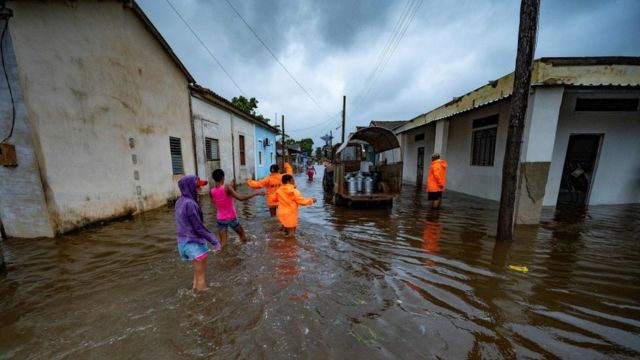 Cuba: Huracán sobre huracán