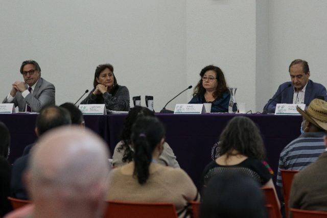 Ayotzinapa: GIEI duda de autenticidad de mensajes en informe de Encinas