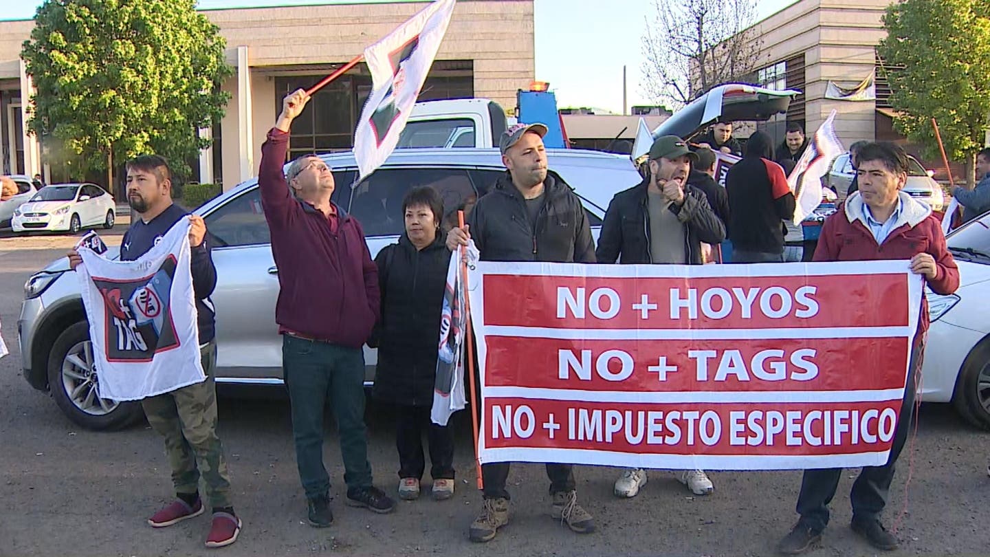 Agrupación No+Tag bloqueó tránsito en Autopista Vespucio Norte para exigir rebajas en tarifa del TAG