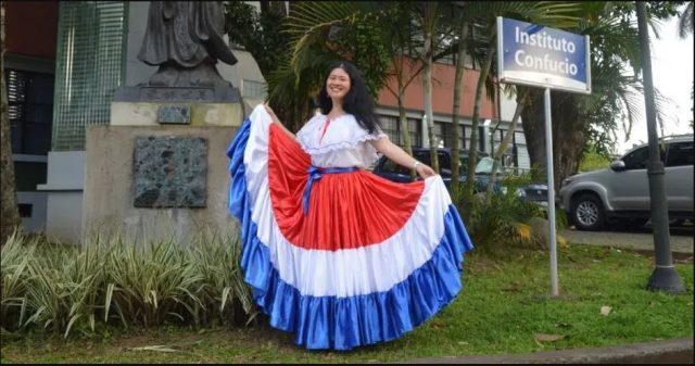Li Hua, exdirectora del Instituto Confucio de la Universidad de Costa Rica: «La gramática española es bastante complicada»