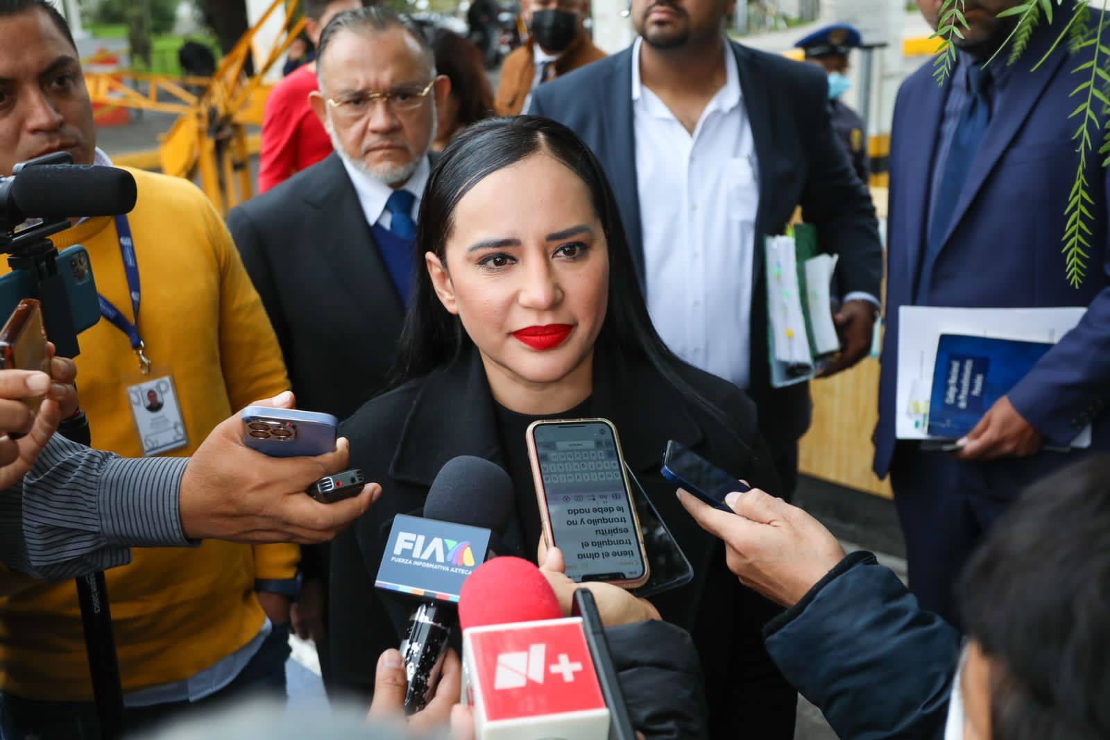 Alcaldesa Sandra Cuevas, absuelta de abuso de autoridad contra policías, en CDMX