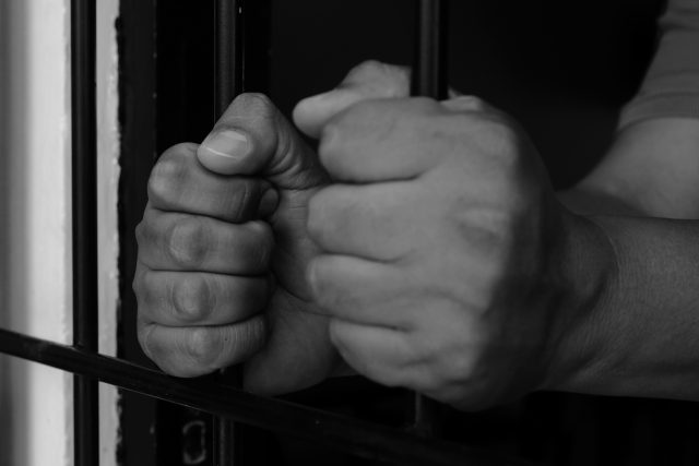 Familiares piden liberación de hombre detenido en Villa Frontera