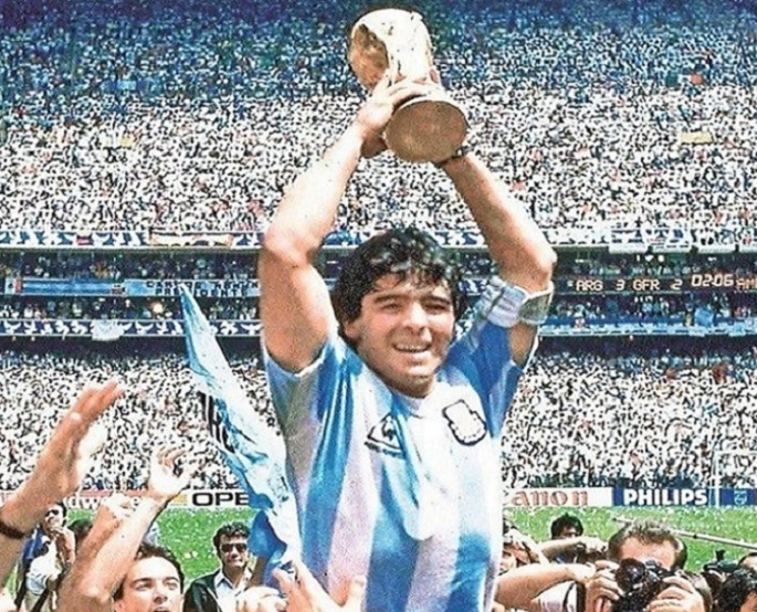 30 de octubre: Diego Armando Maradona