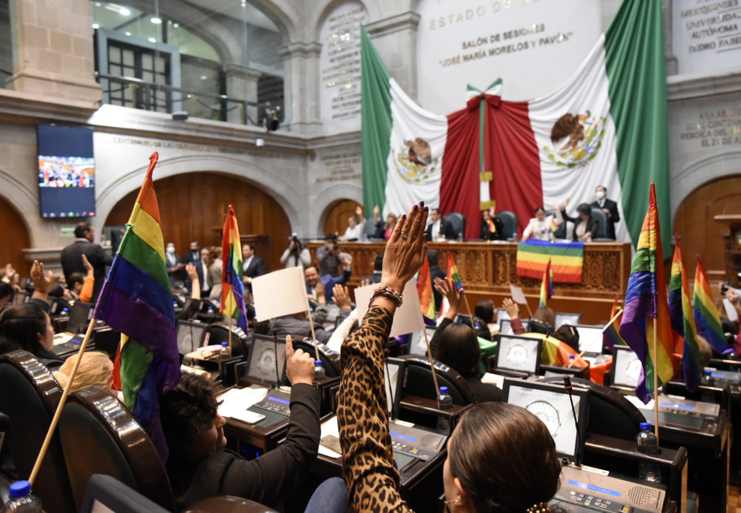 Aprueban matrimonio igualitario en el Estado de México