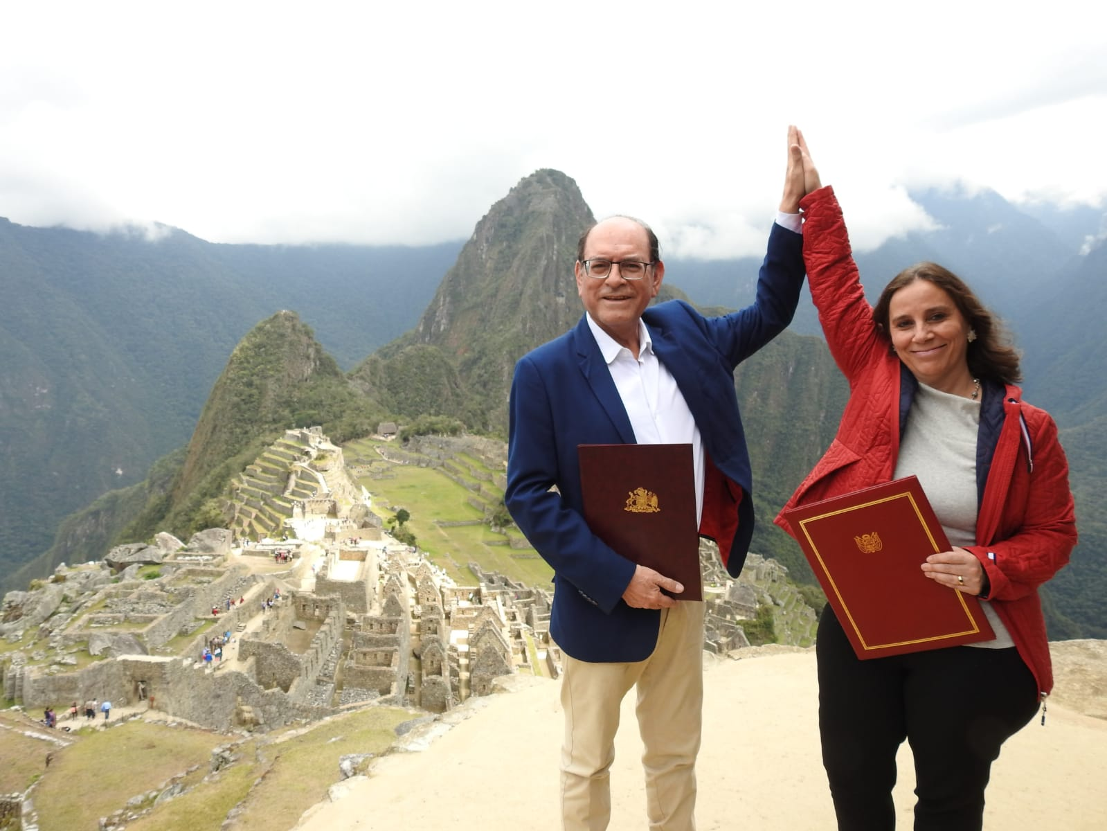 Cancilleres de Chile y Perú confirman encuentro presidencial y gabinete binacional para el 28 y 29 de noviembre en Santiago