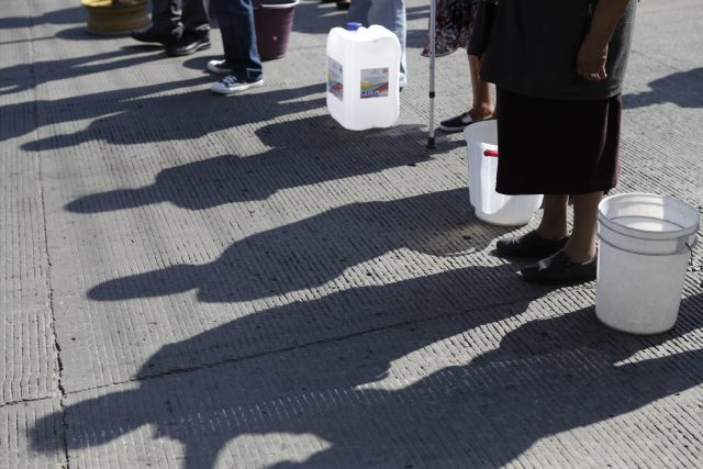 Exigen agua potable al gobierno de Mier Bañuelos en Tecamachalco