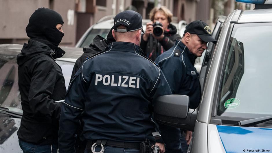 Detienen a abuela de 75 años por ser la cabecilla de un grupo terrorista ultraderechista alemán