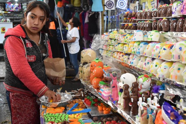En Mercado Zapata esperan aumento de ventas por Día de Muertos
