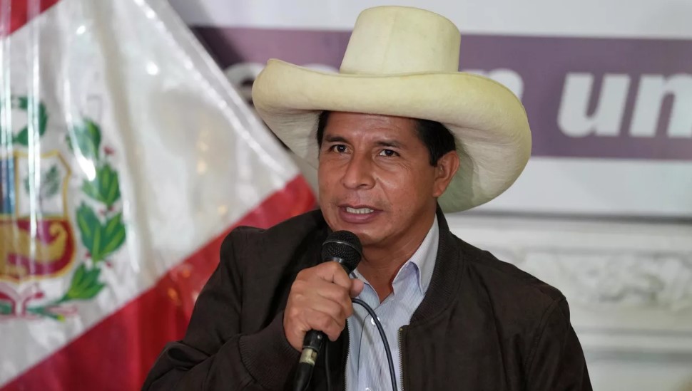 Excongresista Alberto Quintanilla: la derecha no quiere «que Pedro Castillo tenga una gestión mínimamente aceptable»