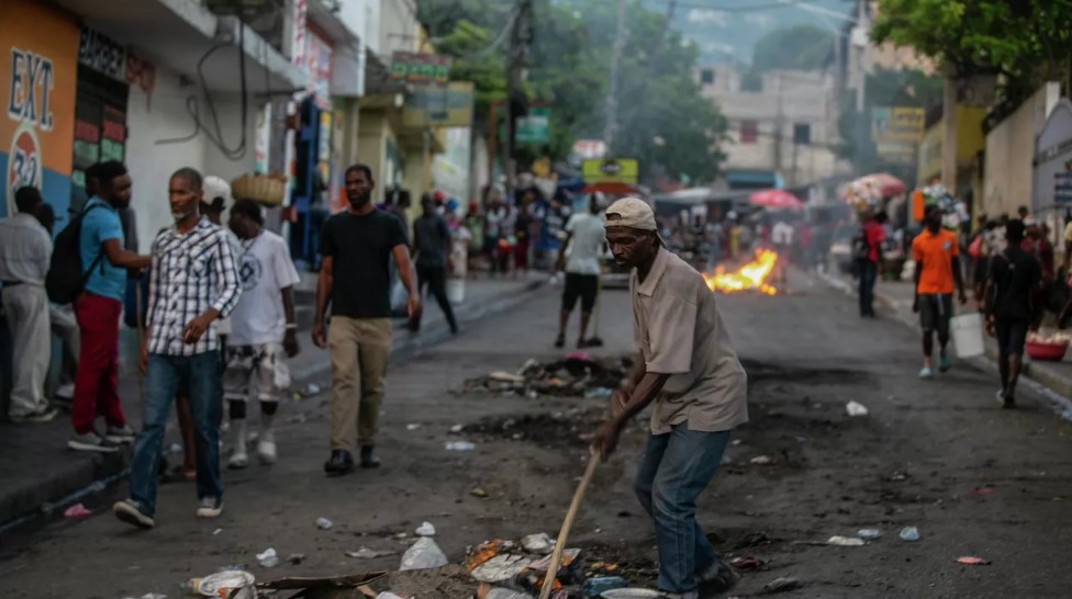 Aviones de EE.UU. y Canadá aterrizan en Haití con equipo militar en medio de una crisis de seguridad