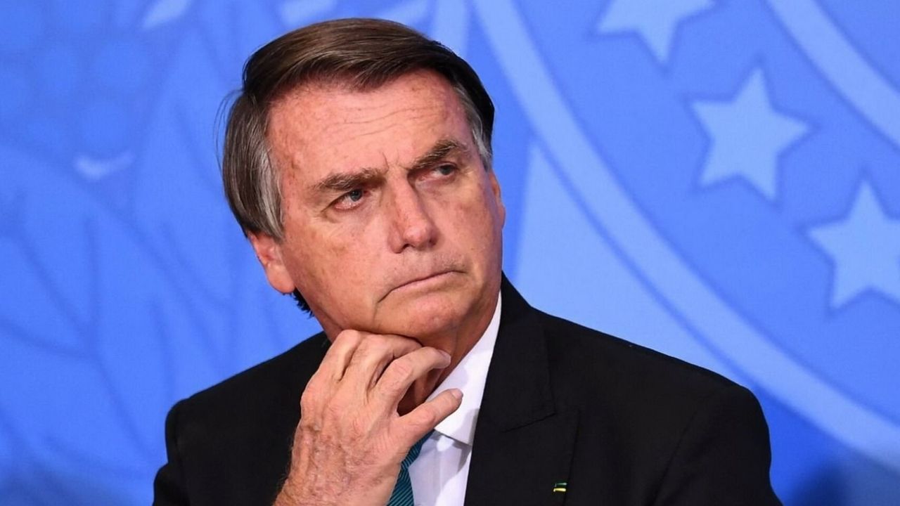 «Litigios de mala fe»: Tribunal Electoral de Brasil rechaza solicitud de Bolsonaro para anular votos e impone multa