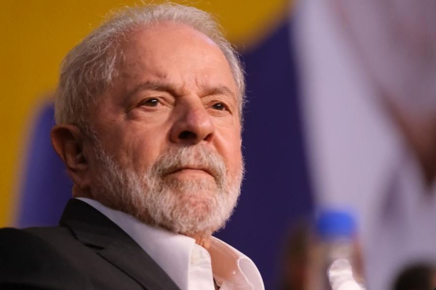 Diputada Federal Juliana Cardoso: Lula debe salvar a Brasil del capitalismo salvaje