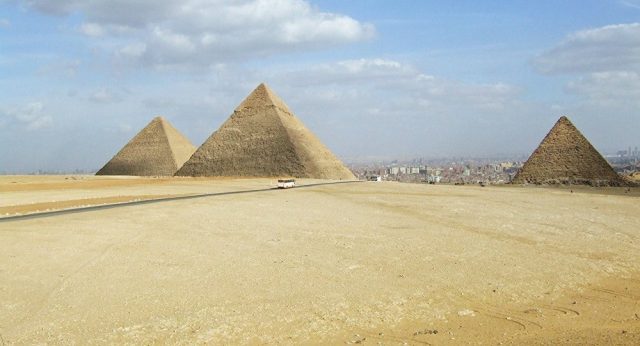 Descubren debajo de un templo un túnel que podría conducir a la tumba de Cleopatra