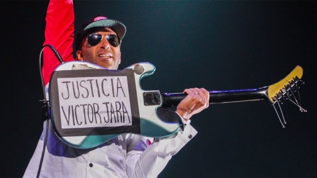 El día en que Tom Morello homenajeó a Víctor Jara: «Cada vez que estoy en un escenario, el espíritu de Víctor Jara está ahí conmigo»