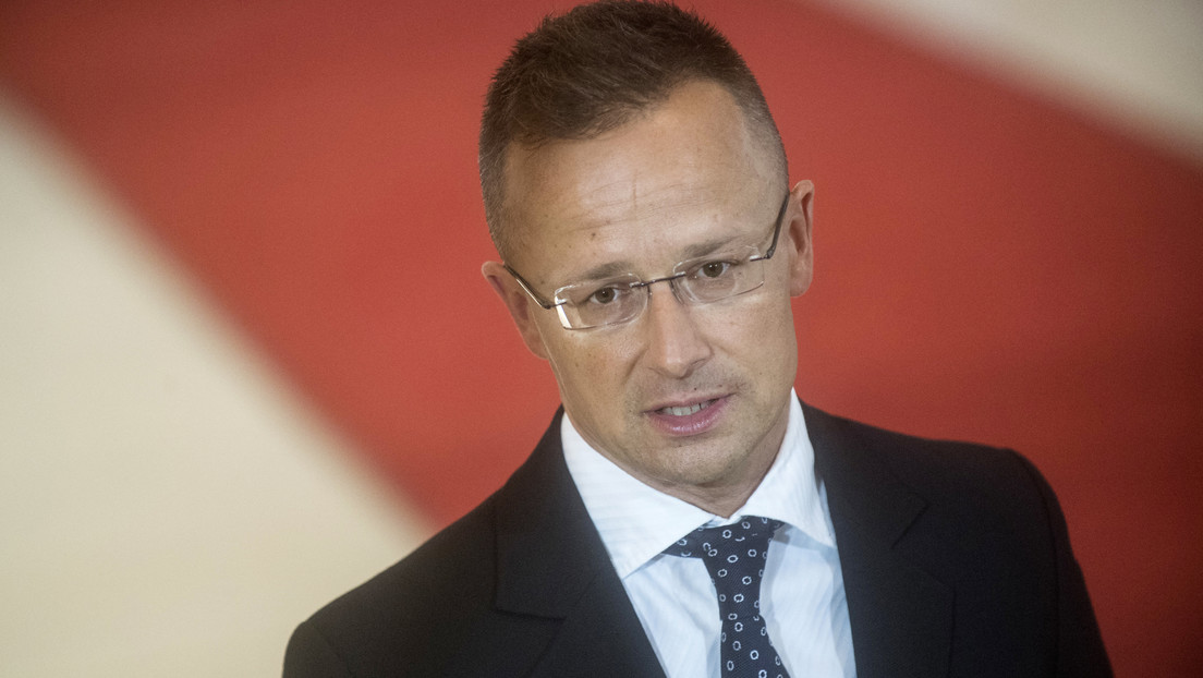 Hungría bloquea convocatoria del comité OTAN-Ucrania