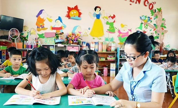 Instituciones educativas de Vietnam integrarán derechos humanos en su currículo para 2025