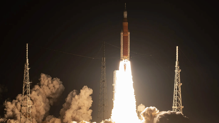 Artemis 1 de la NASA finalmente está camino a la luna