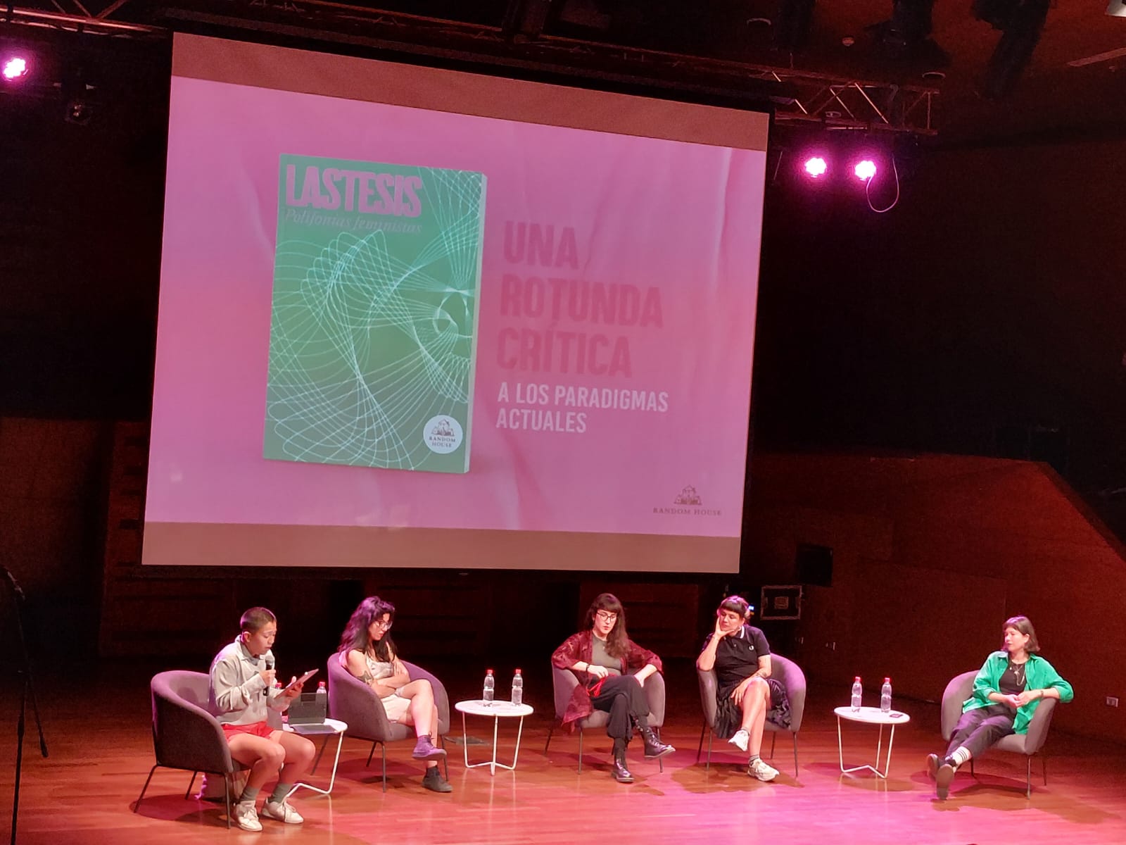 «Polifonías feministas»: LASTESIS presentan su nuevo libro en el GAM