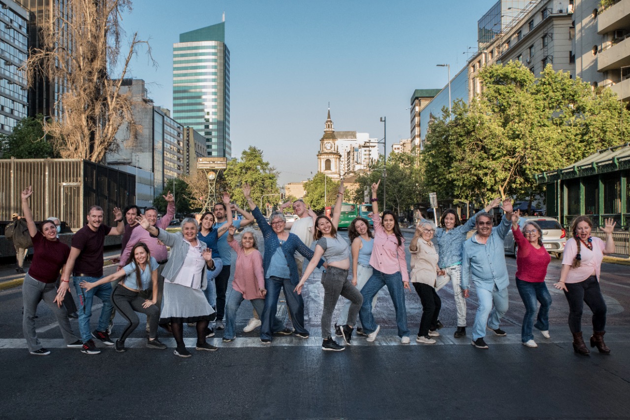 Elenco ciudadano protagoniza montaje que celebra «Mes de los Públicos»: Habrá funciones gratuitas en Santiago, La Granja y Recoleta