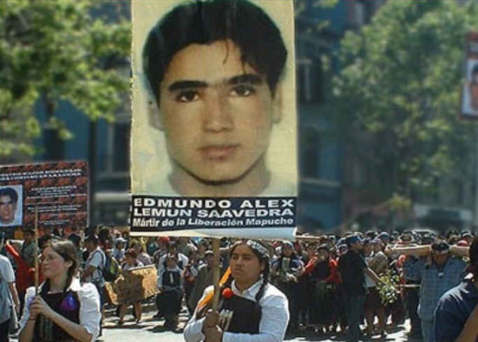 En memoria de Alex Lemún, el joven mapuche asesinado en un predio de forestal Mininco