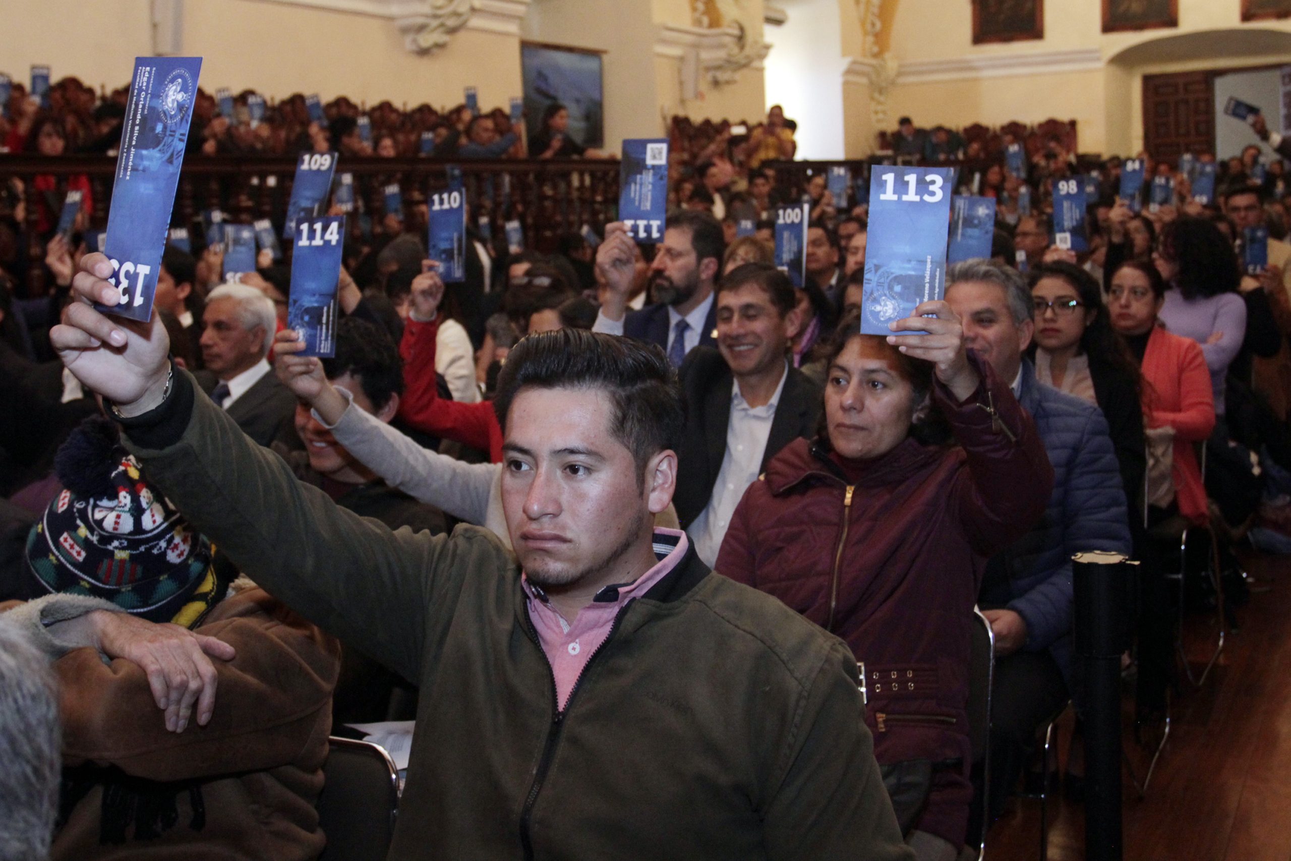 Avala Consejo Universitario de la BUAP calendario escolar 2023