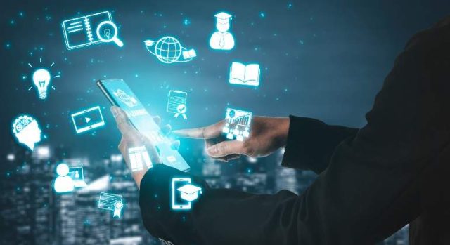 Exploran avances y desafíos en la Cumbre de Tecnologías de la Información