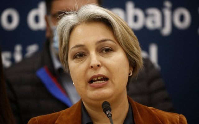Ministra Jara le responde a AFP Cuprum: «Están preocupados porque se les acaba el negocio»
