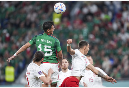 Fotoedición: revive los mejores momentos del partido México-Polonia