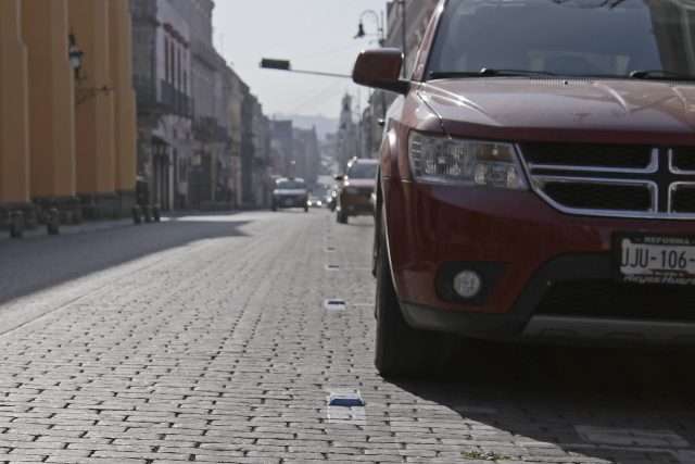 Ayuntamiento pone hasta 300 multas al día por  parquímetros